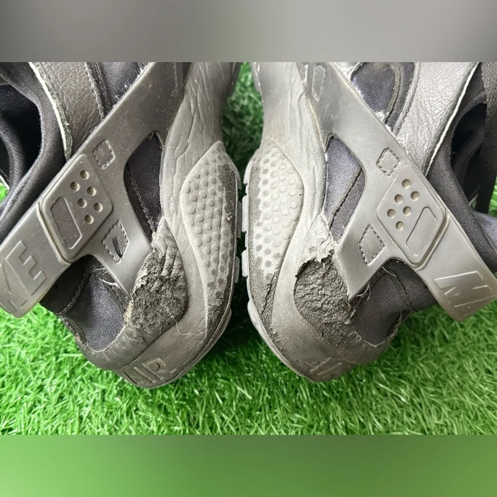 Nike Air Huarache Triple Black (2021) Size‎ 11